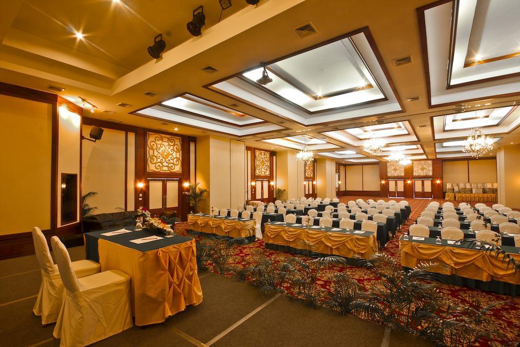 Phuket Orchid Resort And Spa Karon Bagian luar foto